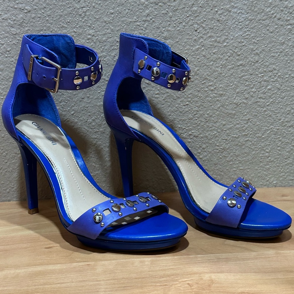 Gianni Bini Royal Blue Heels with Silver Accents